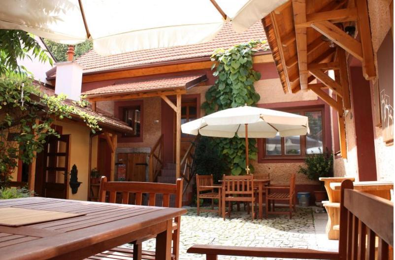 Hostel Postel Czeski Krumlow Zewnętrze zdjęcie